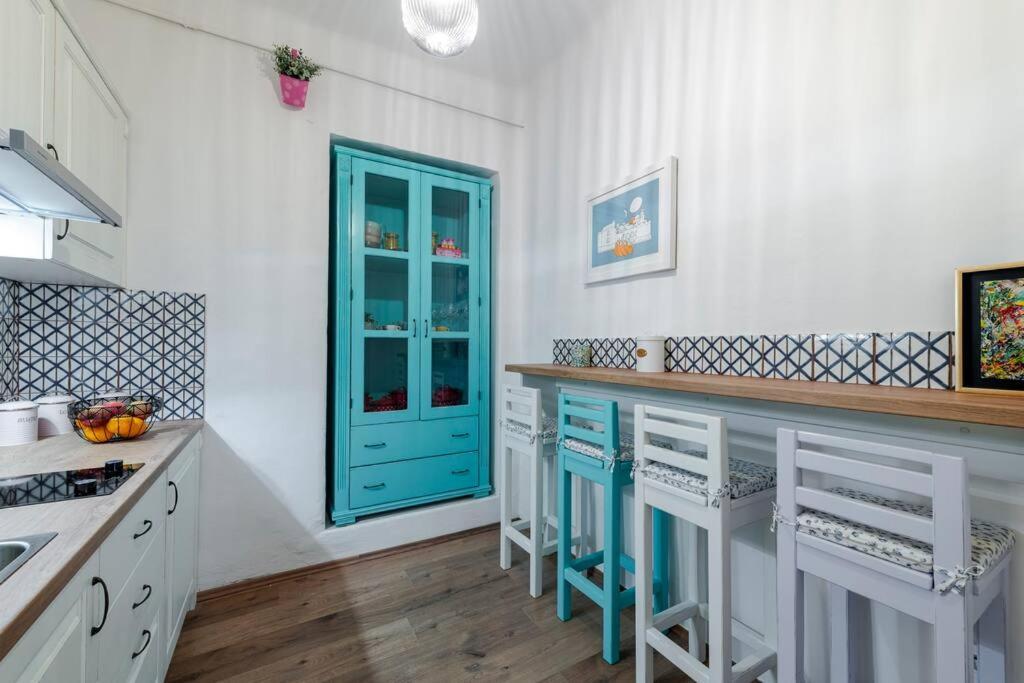 Flora-Heartbeat Old City Three Bedrooms Apartment Дубровник Екстериор снимка