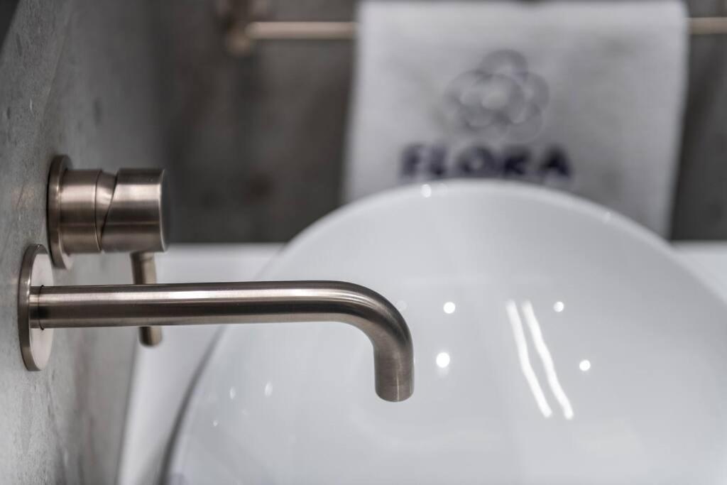Flora-Heartbeat Old City Three Bedrooms Apartment Дубровник Екстериор снимка